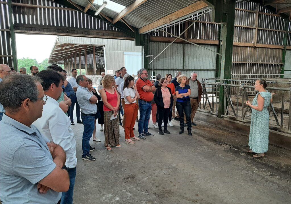 es nouveaux élus chambre d’agriculture réunis sur la ferme expérimentale des Établières